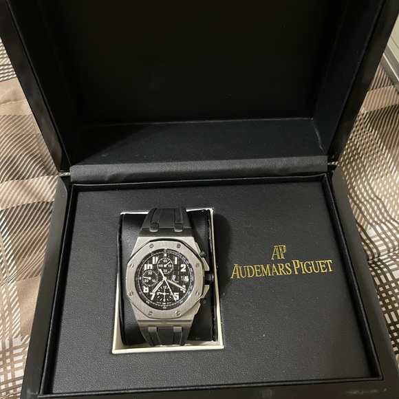 Audemar Piquet ROYAL OAK OFFSHORE - Picture 2 of 9